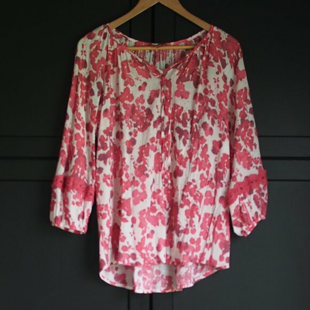 iyla | Floral Bracelet Sleeve Blouse